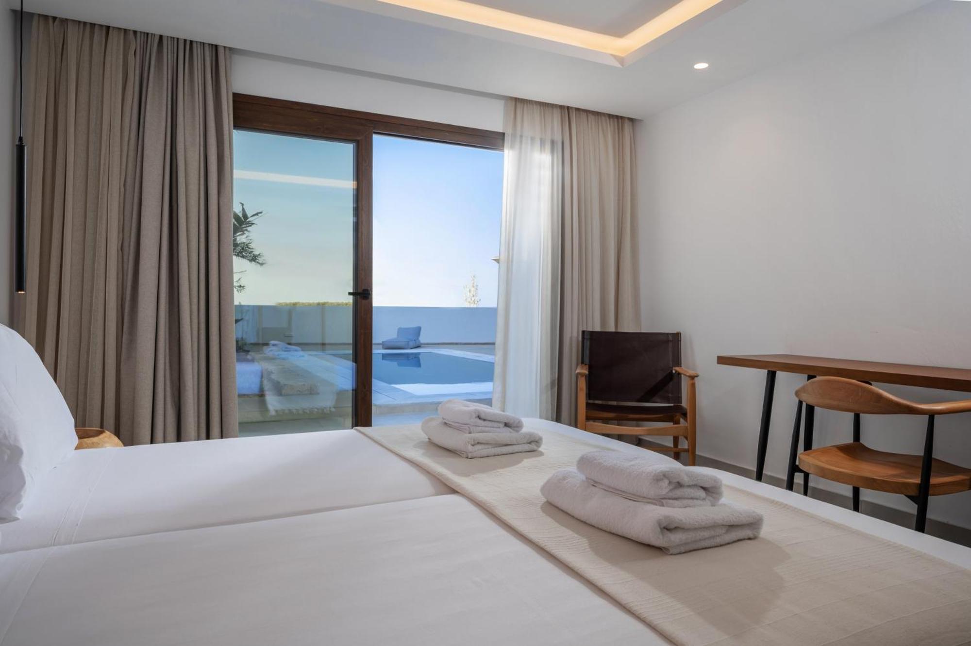 Mika Villas & Suites Χερσόνησος Δωμάτιο φωτογραφία